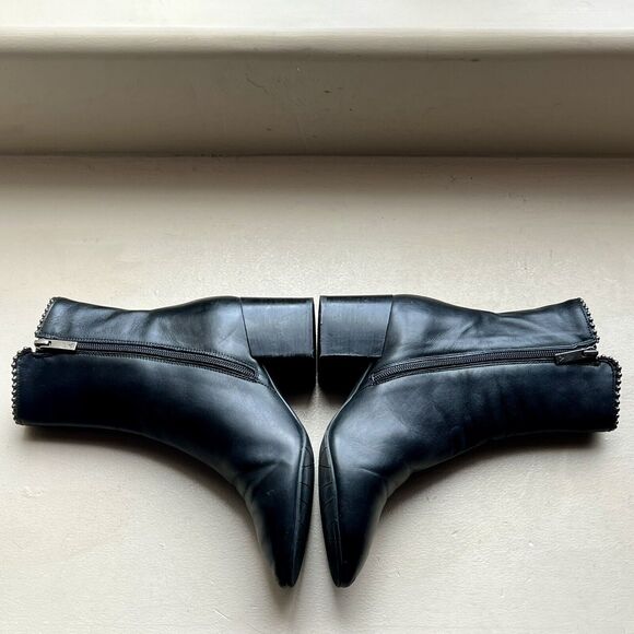 Aquatalia Black Leather Block Heel Studded Ankle Boot w/ Zip Size 7 ($550 New) - Picture 6 of 16